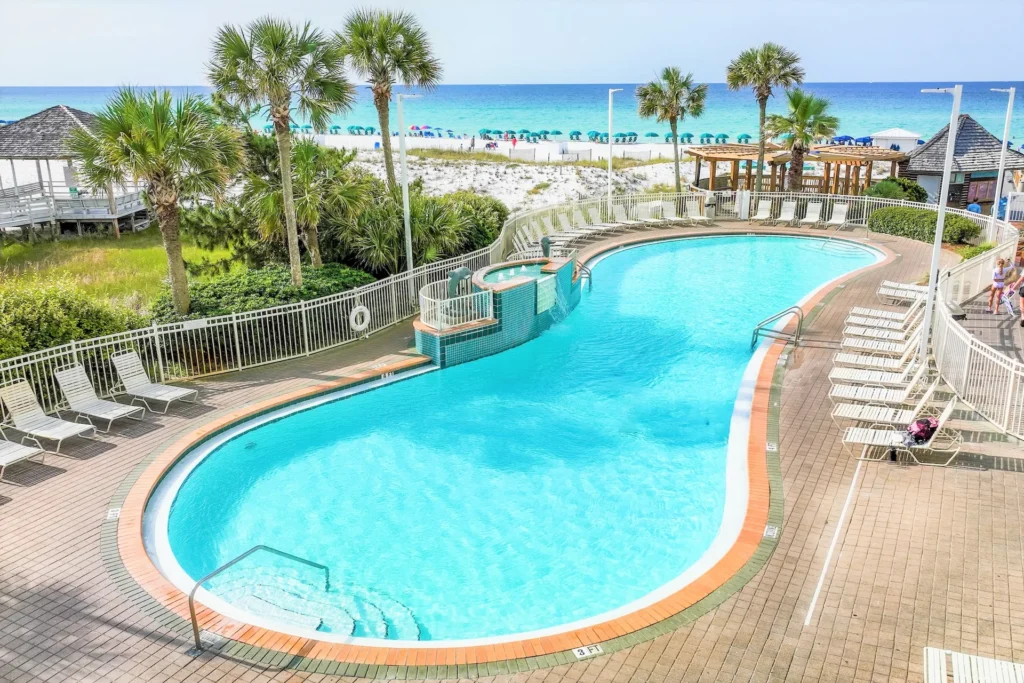 Pelican Beach Resort amenities
