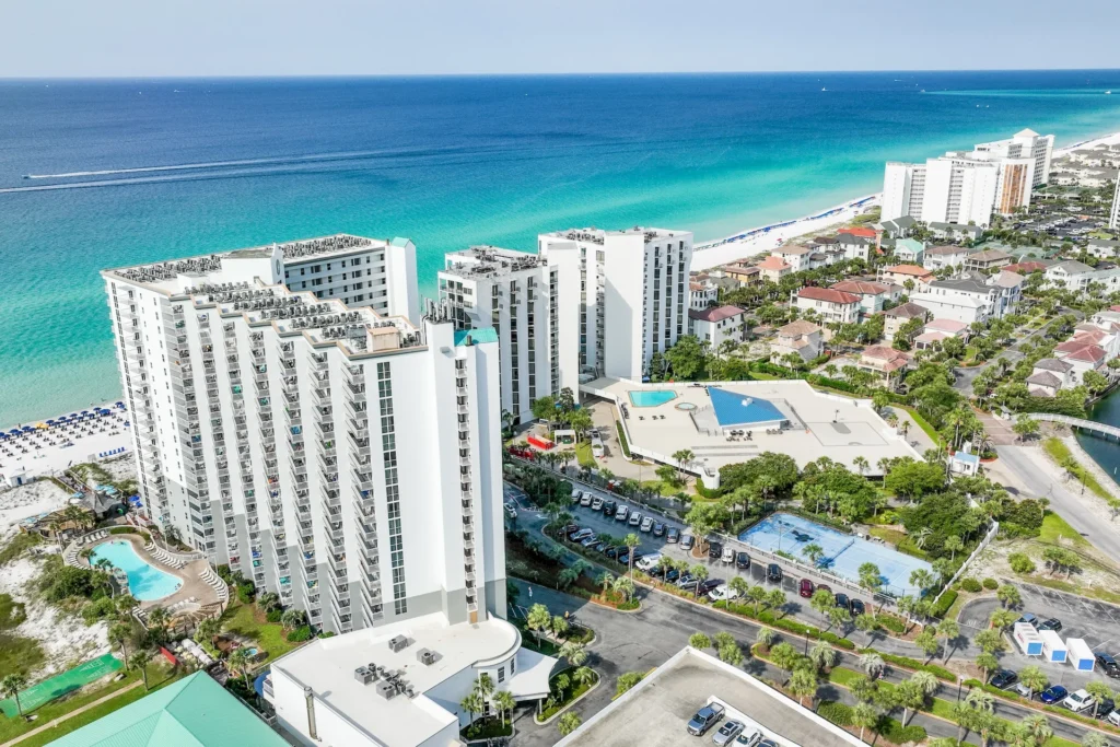Pelican Beach Resort amenities