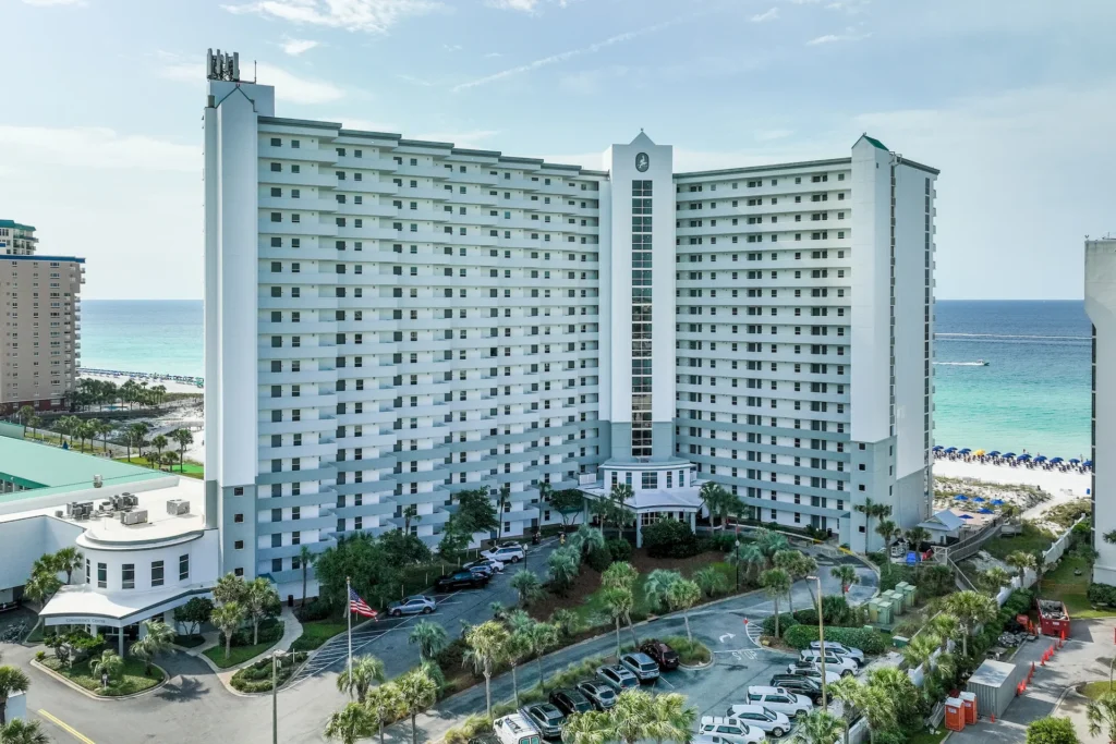 Pelican Beach Resort amenities