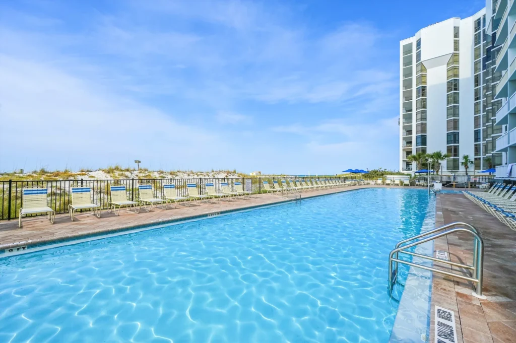 Pelican Beach Resort amenities