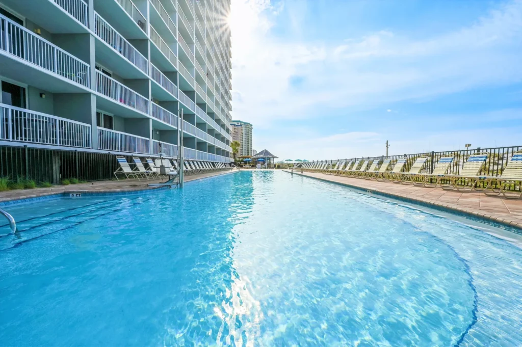 Pelican Beach Resort amenities