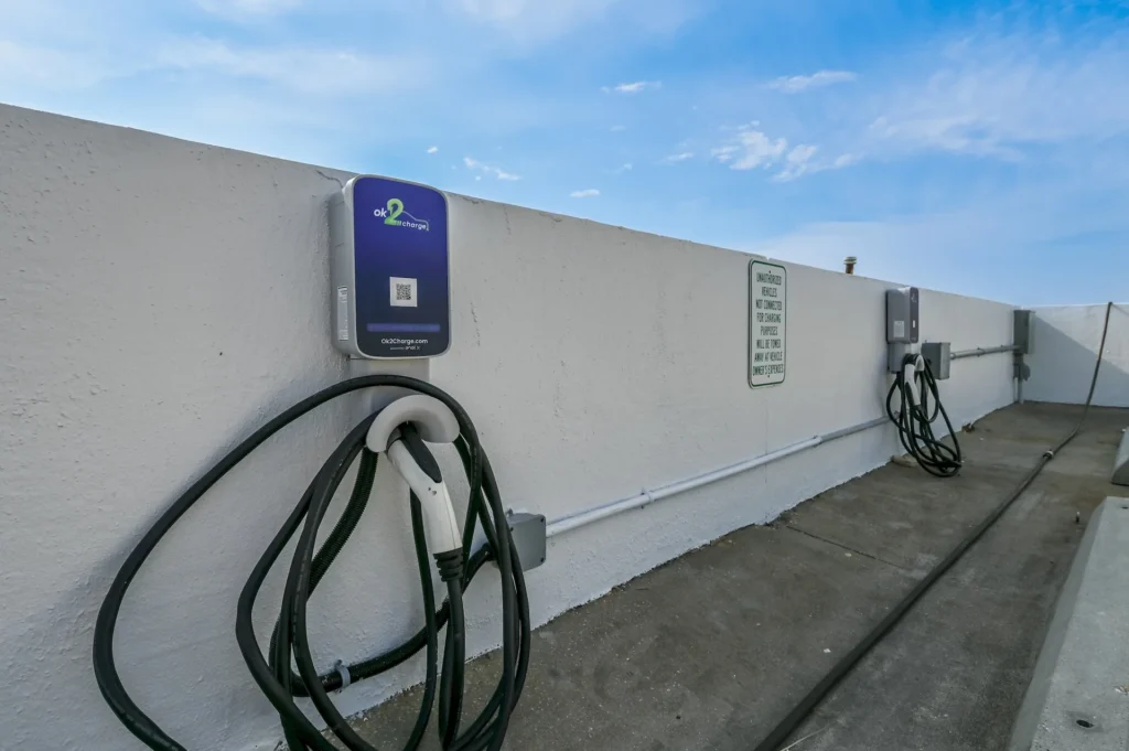 Pelican Beach Resort amenities
