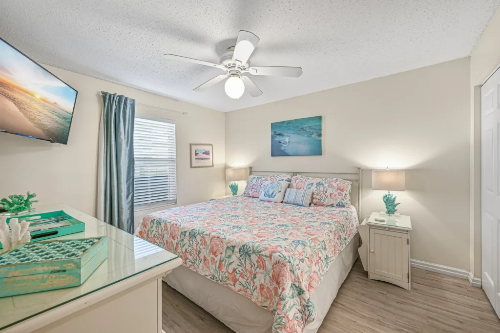 Pelican Beach 16th floor condo, photo 34